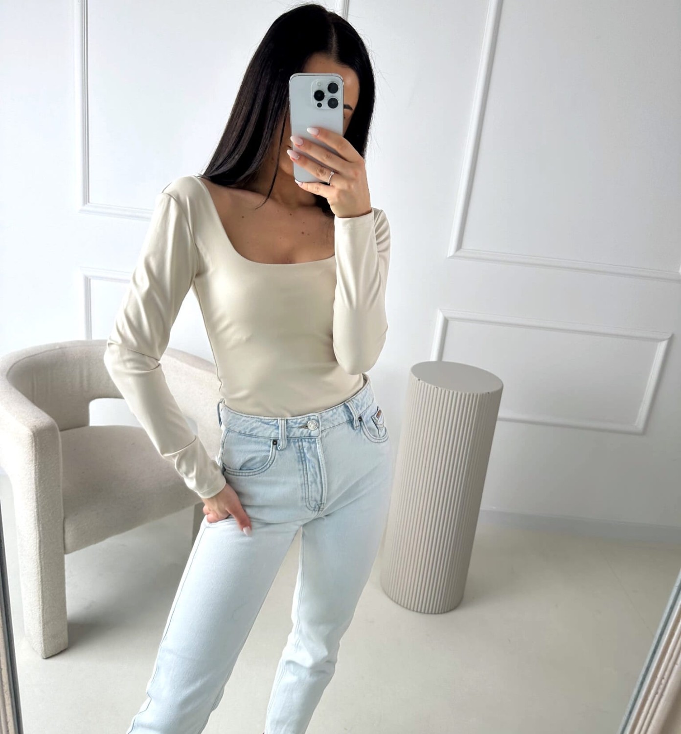 Body  Beżowe z kwadratowym dekoltem 